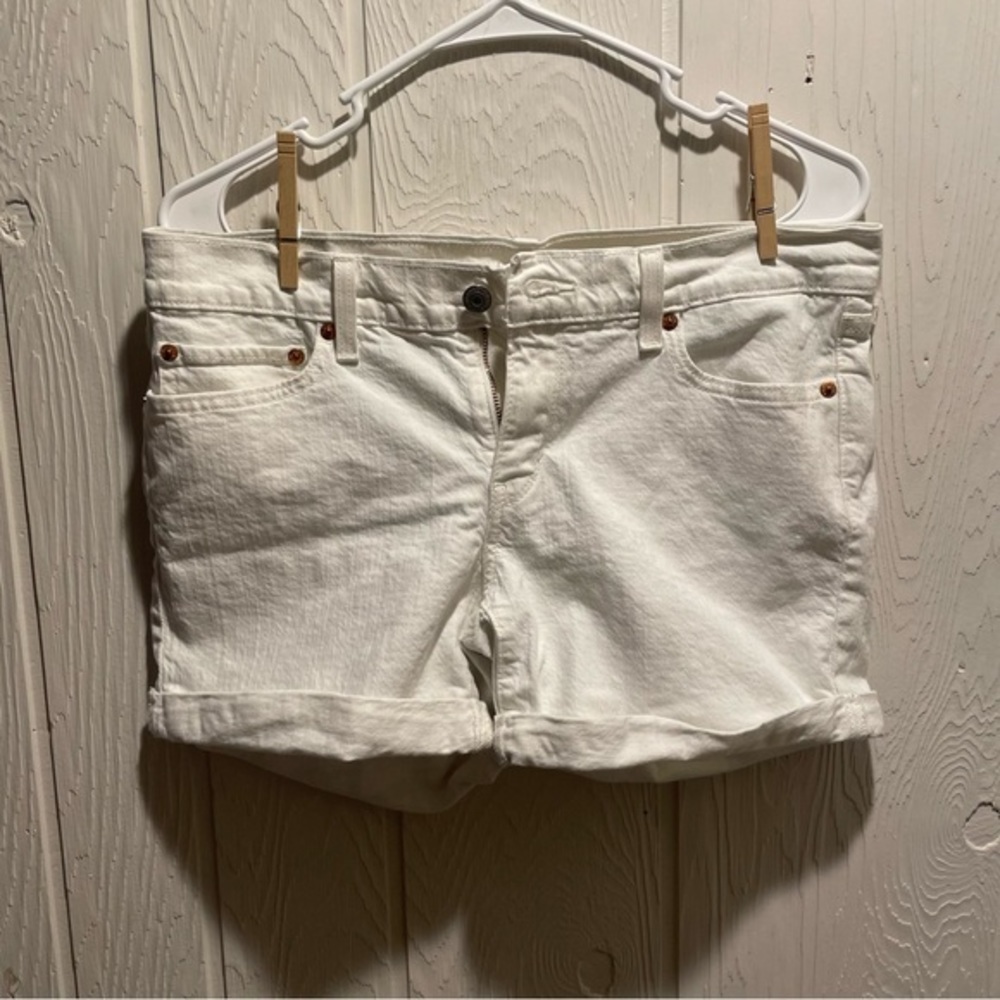 Levi’s White Jean Shorts - Picture 1 of 3